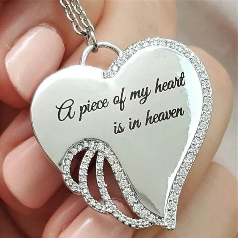 Lara - Collier avec pendentif coeur et strass
