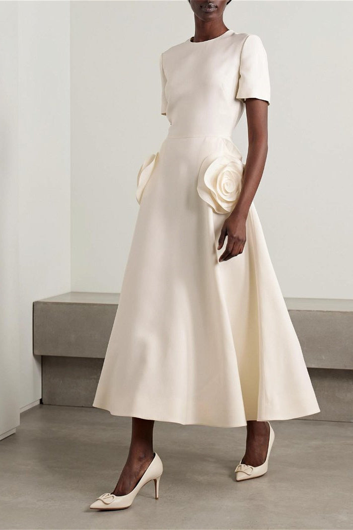 Jared – Kurzärmliges Midikleid mit Blumenapplikation