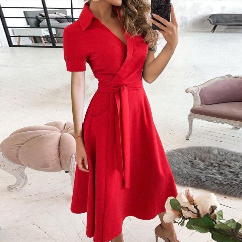 Langes Damenkleid